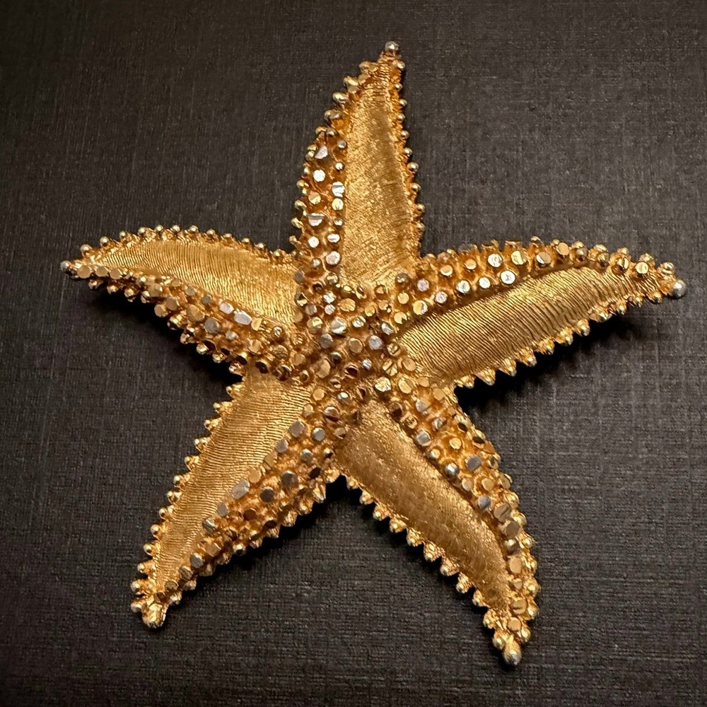 BSK Vintage Starfish Brooch Gold Tone Textured Nautical Sea Star Pin 2.5 Inch